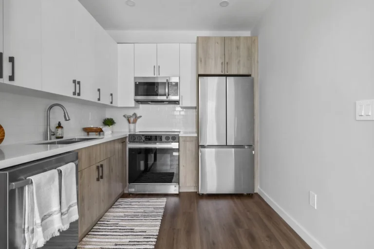8-web-or-mls-9M2A2301